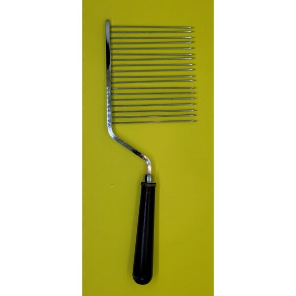 Angel Food Sponge Cake Cutter Slicer Breaker Wood Handle - Picture 1 of 7